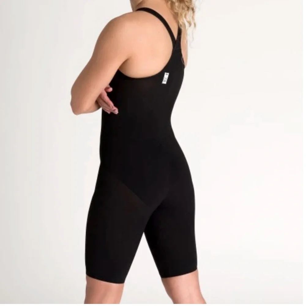 ARENA Powerskin Carbon Air2 Closed Back Black/Gold Size 24